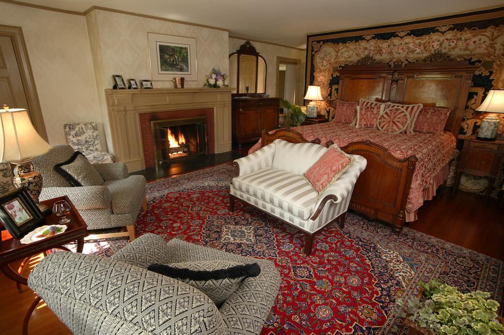 Cameron Estate Inn Mount Joy Room photo